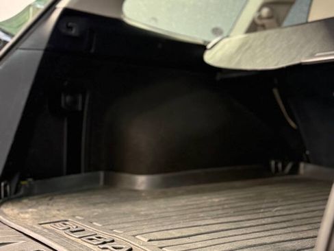 Used 2010 Subaru Outback 2.5i Premium image 12