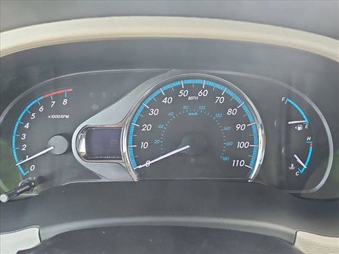 Used 2011 Toyota Sienna XLE w/ XLE Navigation Pkg image 11