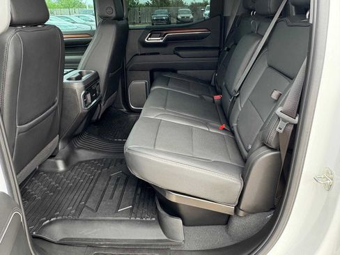 Used 2024 GMC Sierra 1500 Denali AWD/4WD image 11