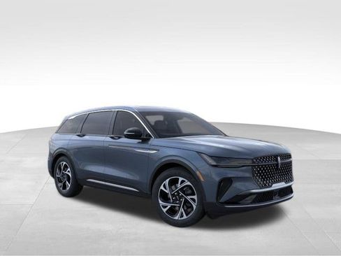 New 2026 Lincoln Nautilus Premier w/ Equipment Group 102A image 8