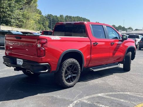Used 2023 Chevrolet Silverado 1500 LT Trail Boss w/ Convenience Package II AWD/4WD image 3