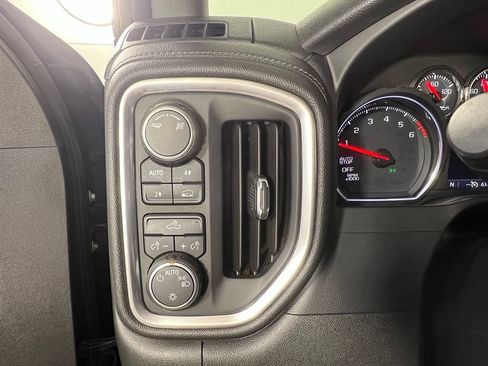 Certified 2019 Chevrolet Silverado 1500 LT w/ All-Star Edition AWD/4WD image 27