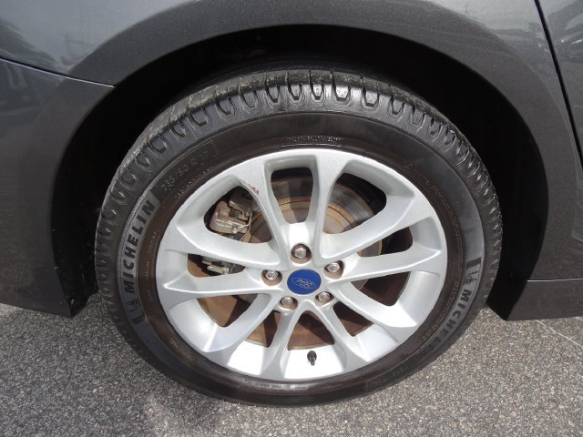 Used 2019 Ford Fusion SE FWD image 31