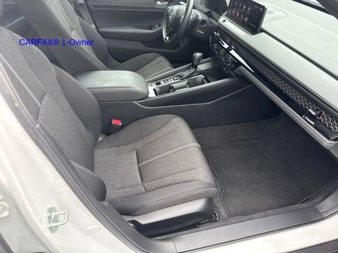 Used 2024 Honda Accord Sport image 3