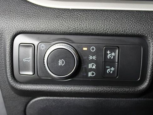 Used 2020 Ford Explorer XLT w/ Equipment Group 202A image 24