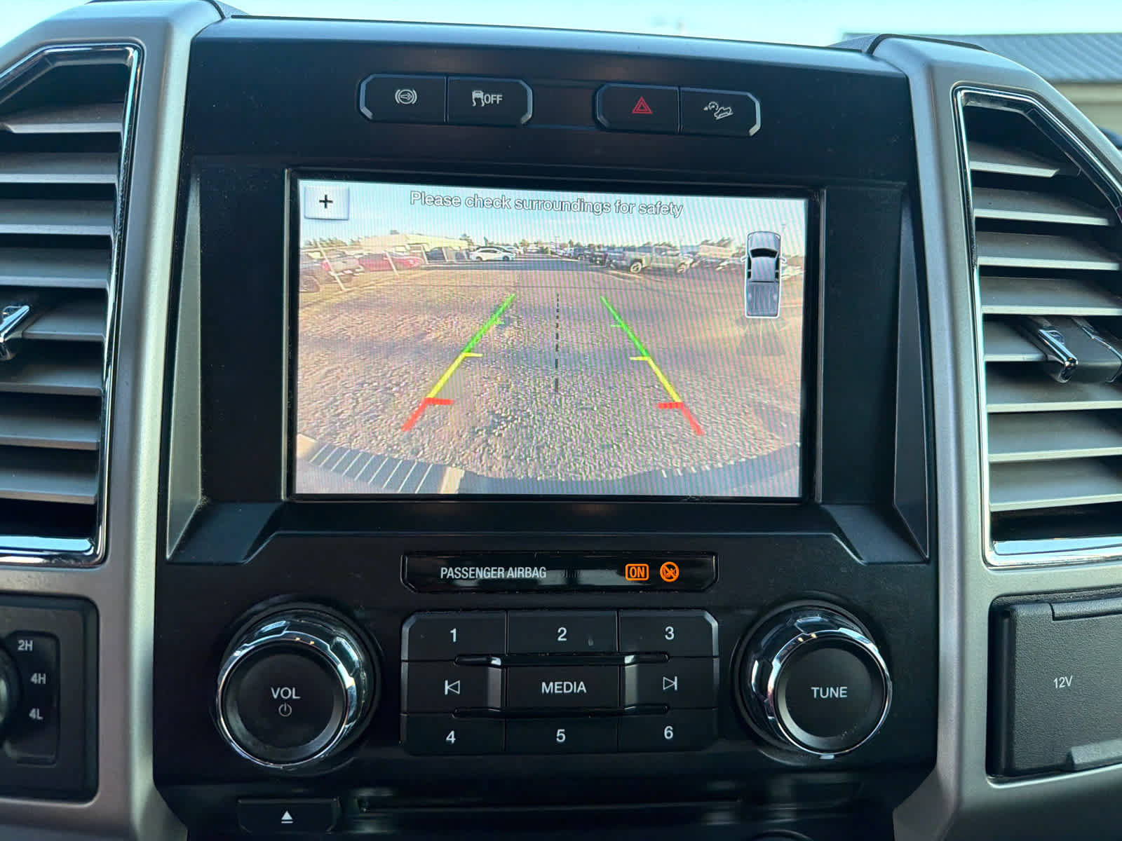 Used 2017 Ford F350 Lariat w/ Chrome Package AWD/4WD image 23