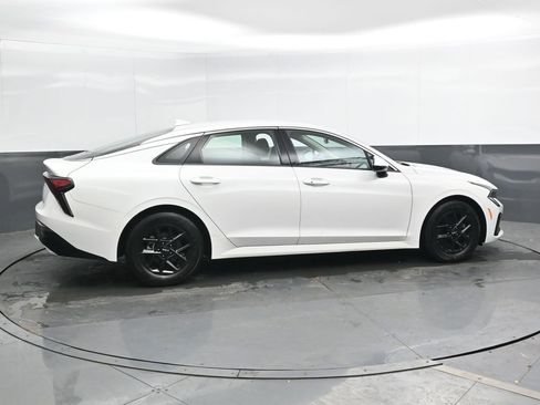 Used 2025 Kia K5 LXS FWD image 5