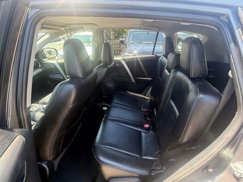 Used 2015 Toyota RAV4 XLE FWD image 11