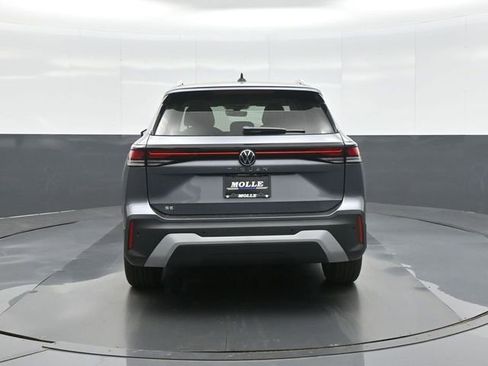 New 2026 Volkswagen Tiguan SE FWD image 6