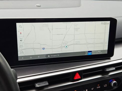 Used 2024 Kia Sorento EX w/ Panoramic Sunroof Package FWD image 13