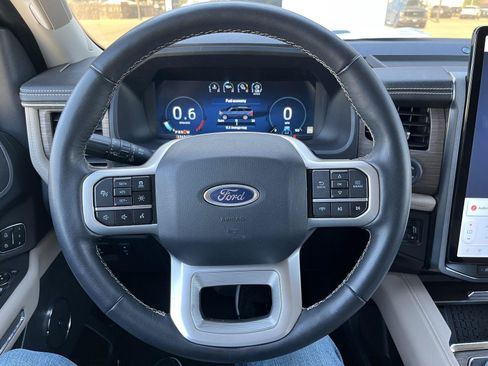 Used 2024 Ford Expedition Max Limited RWD image 18