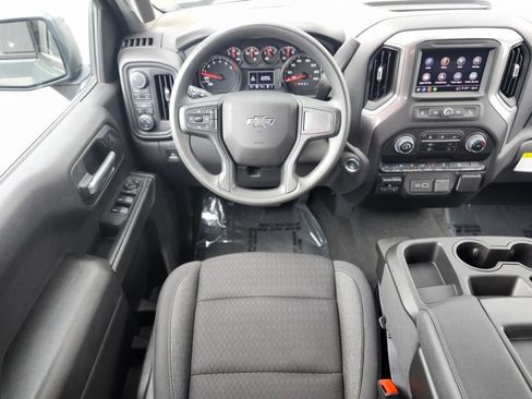 Used 2025 Chevrolet Silverado 1500 Custom Trail Boss w/ LPO, Dark Essentials Package AWD/4WD image 11