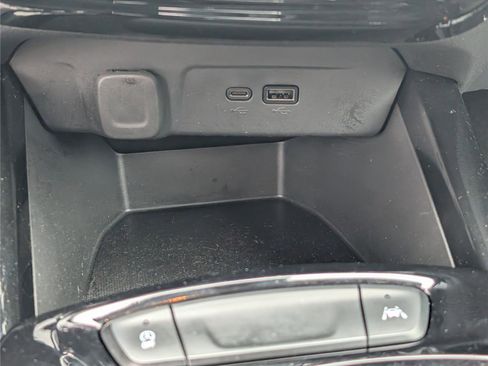 Used 2024 Chevrolet Trax ACTIV w/ Driver Confidence Package FWD image 26