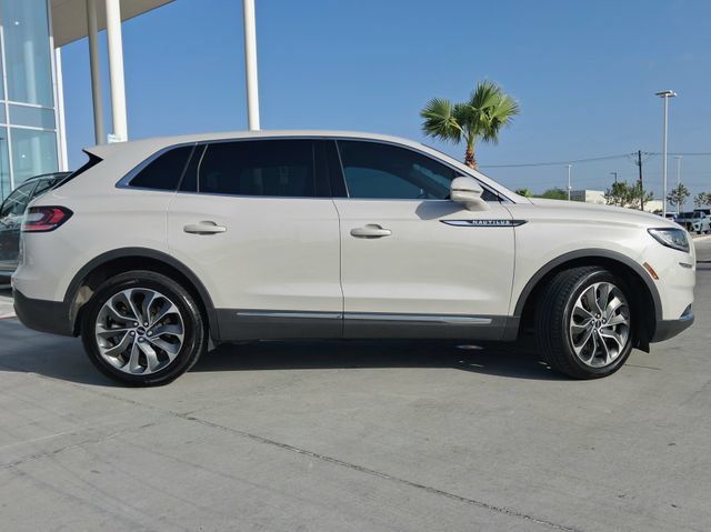 Used 2023 Lincoln Nautilus Reserve AWD/4WD image 8