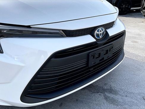 Used 2025 Toyota Corolla LE w/ LE Premium Package image 31