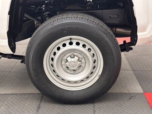 Used 2025 Toyota Tacoma SR image 23