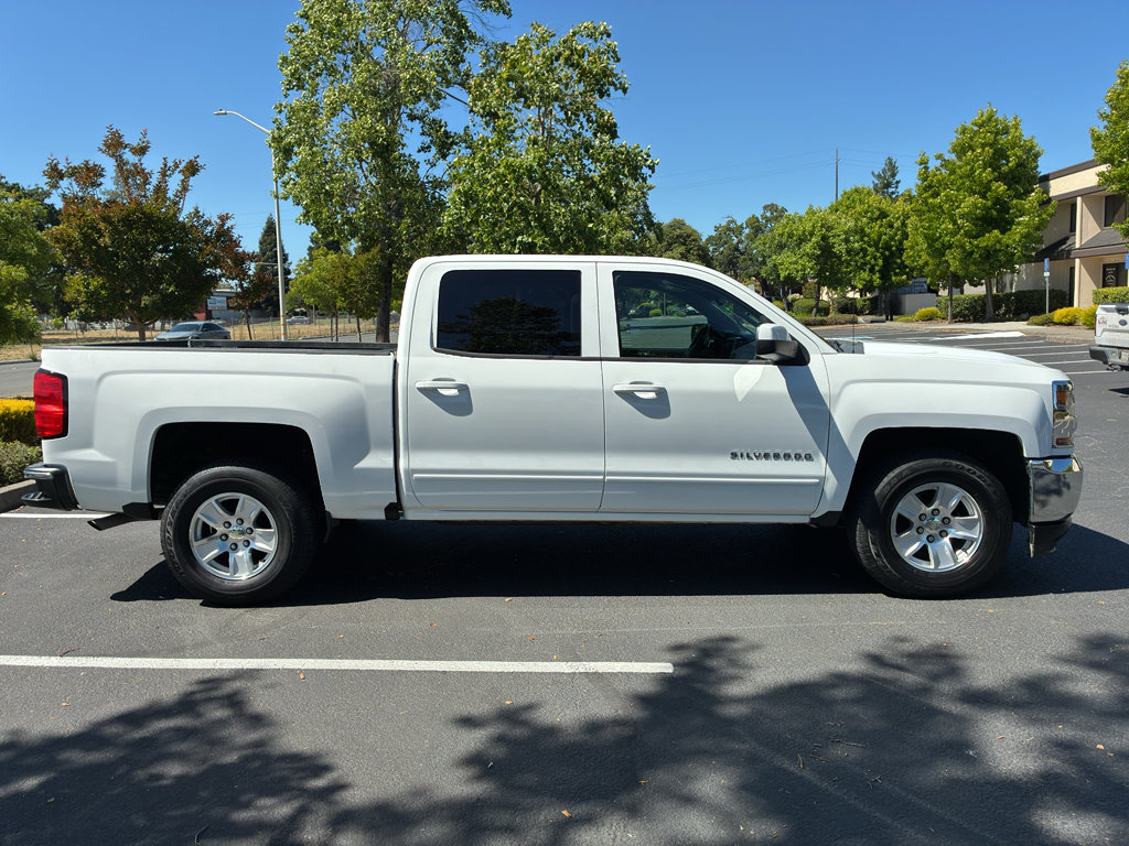 Used 2017 Chevrolet Silverado 1500 LT w/ LT Eassist Package RWD image 10