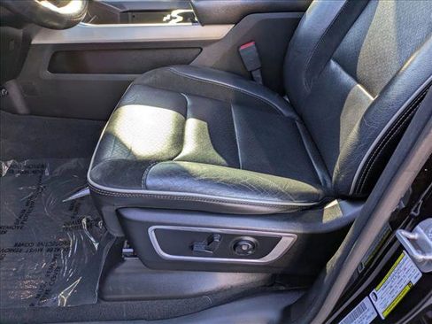 Used 2019 RAM 1500 Laramie image 12