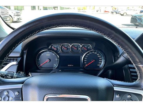 Used 2020 GMC Yukon SLT image 13