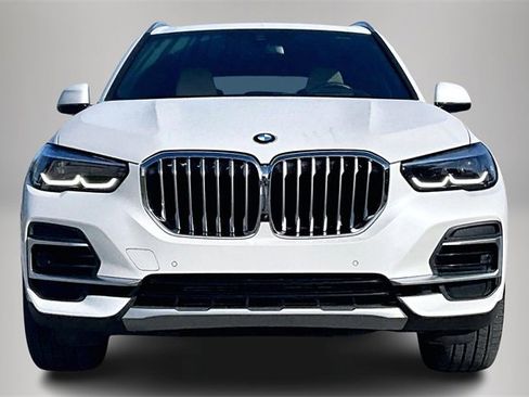 Used 2022 BMW X5 sDrive40i w/ Premium Package image 3