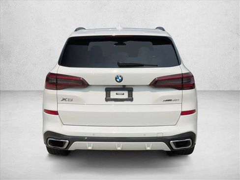 Used 2022 BMW X5 xDrive40i w/ M Sport Package AWD/4WD image 6