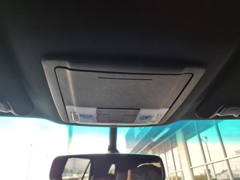 Used 2018 Ford Explorer XLT w/ Equipment Group 202A image 22