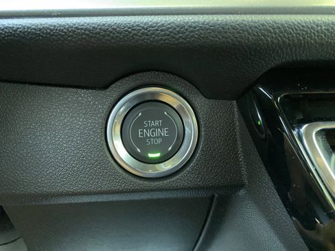Used 2026 Chevrolet Traverse LT w/ Sun and Wheel Package FWD image 27