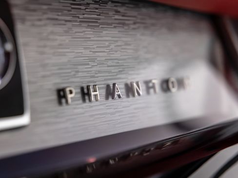 Used 2019 Rolls-Royce Phantom Sedan image 61