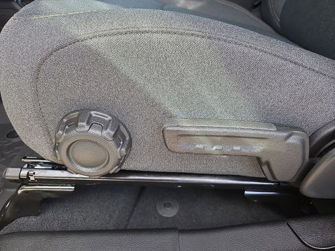 New 2026 Jeep Gladiator Willys AWD/4WD image 14