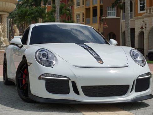 Used 2015 Porsche 911 GT3 RWD image 44