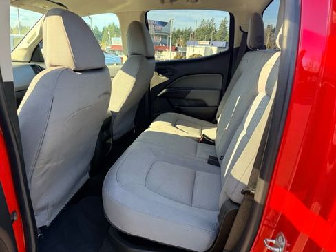 Used 2018 Chevrolet Colorado W/T image 32