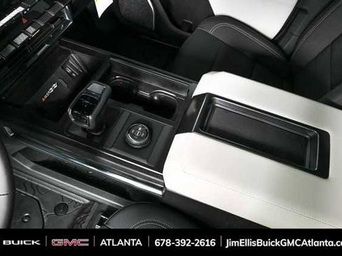 New 2026 GMC Hummer EV 4x4 Crew Cab image 17
