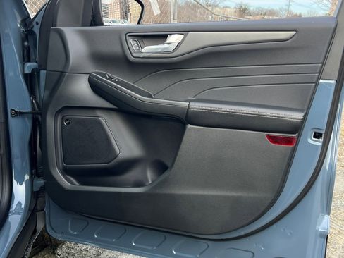 New 2026 Ford Escape Active w/ Active Premium Tech Pack image 7