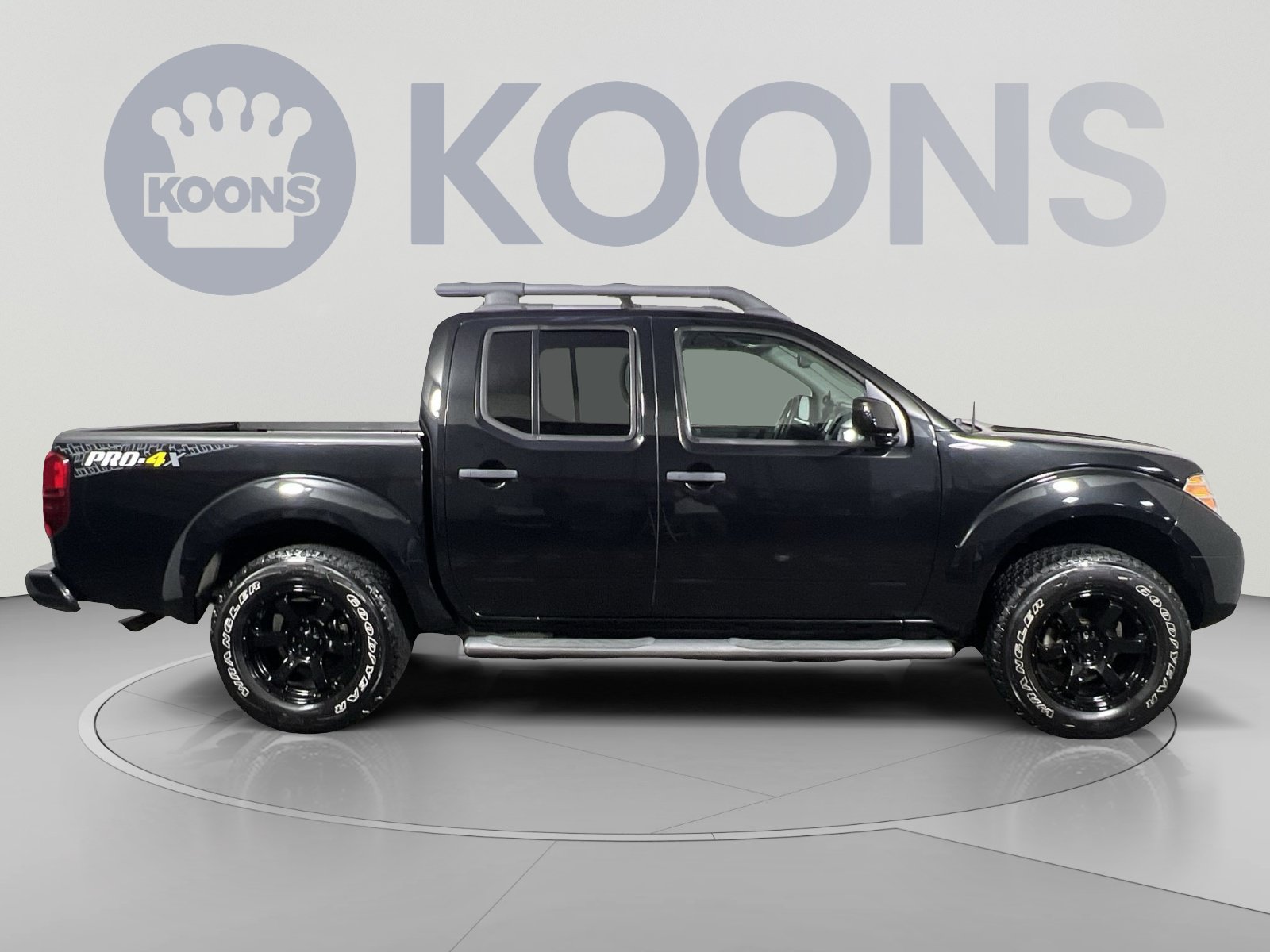 Used 2021 Nissan Frontier PRO-4X w/ Pro-4x Utility Package AWD/4WD image 8