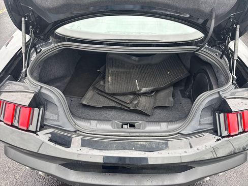 Used 2025 Ford Mustang GT Premium image 13