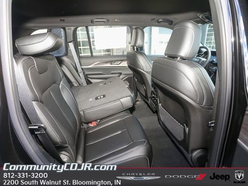 New 2025 Jeep Grand Cherokee Limited image 20
