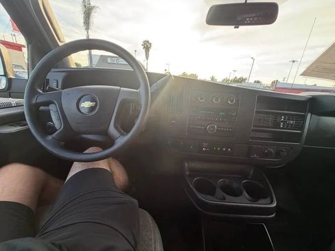 Used 2019 Chevrolet Express 3500 w/ Driver Convenience Package RWD image 6