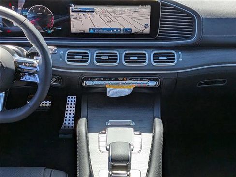 New 2026 Mercedes-Benz GLS 580 4MATIC image 11