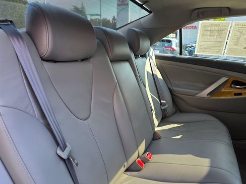 Used 2007 Toyota Camry XLE FWD image 12
