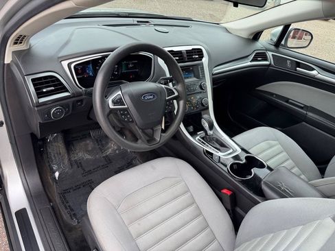 Used 2014 Ford Fusion S FWD image 15