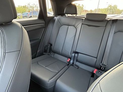 Used 2025 Audi Q3 2.0T Premium w/ Convenience Package image 12