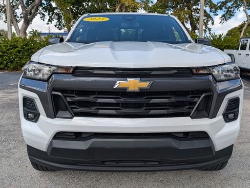 Used 2023 Chevrolet Colorado LT w/ LT Convenience Package image 2