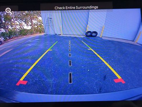 Used 2023 Jeep Grand Cherokee Laredo RWD image 13