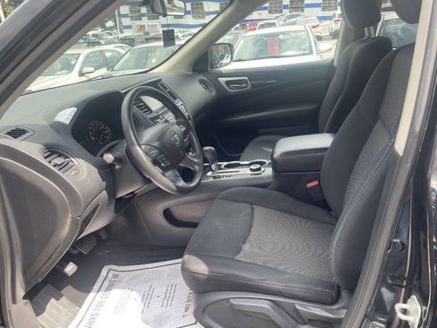 Used 2019 Nissan Pathfinder S AWD/4WD image 9
