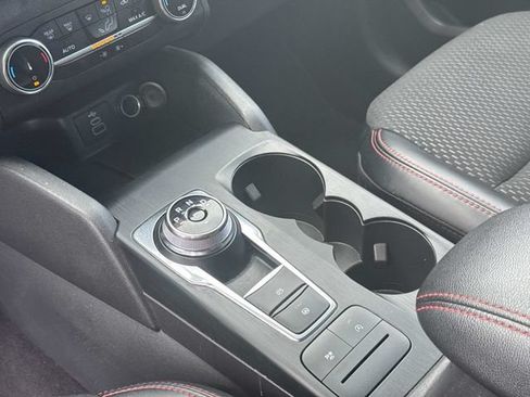 Used 2025 Ford Escape ST-Line FWD image 31