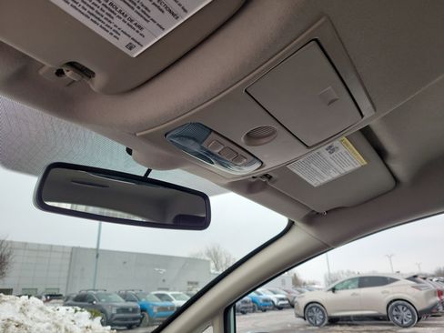 Used 2017 Ford Fiesta Titanium image 30