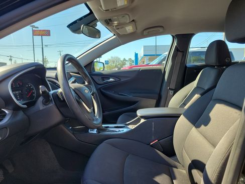 Used 2024 Chevrolet Malibu LT FWD image 15