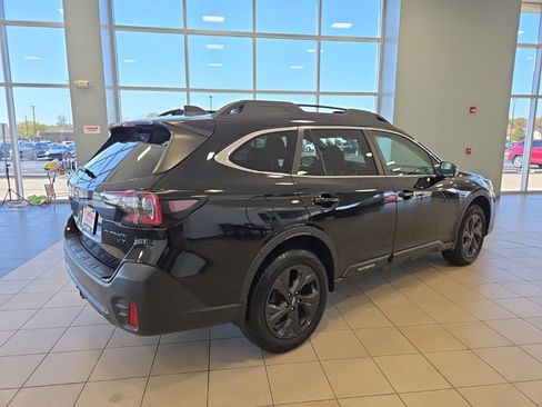 Used 2022 Subaru Outback Onyx Edition XT w/ Popular Package #2 image 7