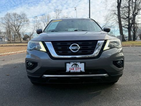 Used 2017 Nissan Pathfinder SV image 5