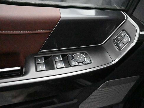 Used 2021 Ford F150 Lariat w/ Equipment Group 502A High AWD/4WD image 19